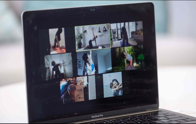 Recomiendan practicar  yoga como un ejercicio infalible para disminuir la tensión en cualquier persona sin importar la edad. AFP / ARCHIVO