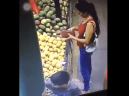 El robo fue captado por las cámaras de vigilancia de un locatario. ESPECIAL