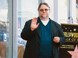 Guillermo Del Toro. El director posa durante la presentación de su Estrella, en el Paseo de la Fama de Hollywood. AFP