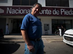 íctor Figueroa, tianguista y vendedor de equipos fotográficos, acudió al Monte de Piedad para poner como prenda su equipo de soldar y un taladro. EL INFORMADOR/F. Atilano