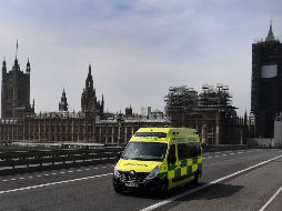 Solo en Inglaterra, la cifra de decesos por el virus suma ya 12 mil 396 , mientras que en Escocia se contabilizan 779, 495 en Gales y 158 en Irlanda del Norte. EFE / A. Rain