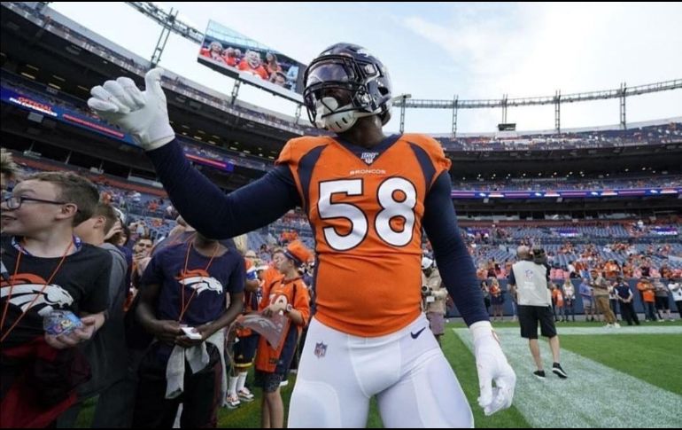 El apoyador de los Broncos de Denver, Von Miller dio a conocer que resultó positivo por COVID-19 y exhorta a la población en general a que tome las medidas necesarias. INSTAGRAM / @vonmiller