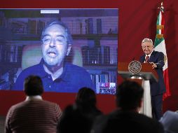 El Presidente participa en una videoconferencia con el embajador de México ante la ONU. EFE / J. Méndez