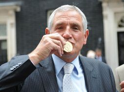 La carrera de Hunter estuvo marcada por su paso con el Leeds United desde 1962, con quienes jugó 726 partidos en 14 años para ganar dos títulos de liga, una FA Cup y una Copa de La Liga. TWITTER / @FIFAWorldCup