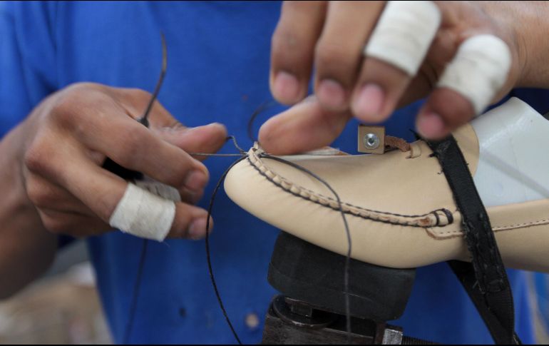 Esperan que el gobierno de Guanajuato les canalice 500 millones de pesos para las micro y pequeñas empresas del calzado. NTX / ARCHIVO