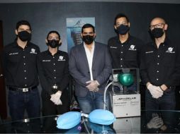 Empresas como SpaCelab Mx lideran la iniciativa de reunir a un grupo de compañías para diseñar y manufacturar equipo de alta tecnología para enfrentar la pandemia. ESPECIAL/AEM