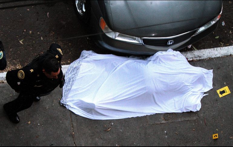 La violencia homicida no cesa en el país, pues en lo que va de abril se cometen en promedio 85 asesinatos diarios. NTX / ARCHIVO