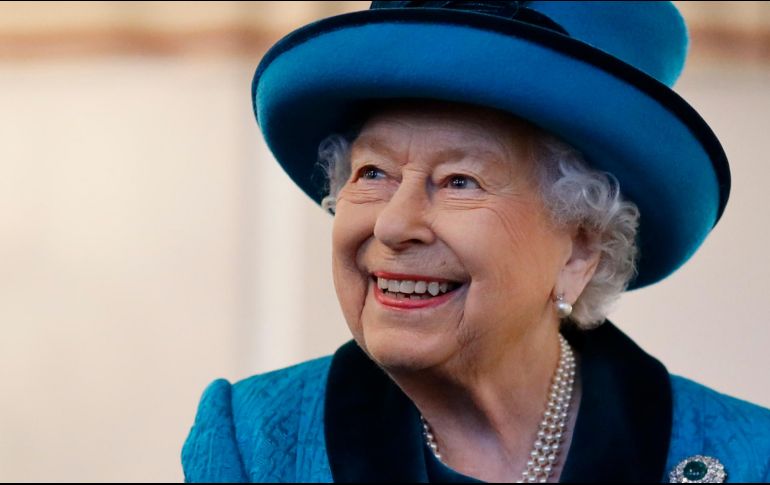 Las felicitaciones serán exclusivamente en forma digital o por teléfono y sus hijos, nietos y bisnietos no deberán visitarla. AP / ARCHIVO