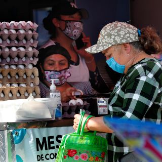 Crecen ventas de abarroteros en inicio de crisis sanitaria
