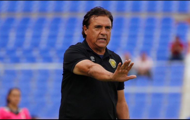 ''Todos sabemos que estas decisiones tratan de beneficiar a algunos'', dijo el timonel de los melenudos. IMAGO7