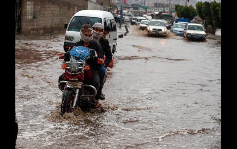 Debido a las tormentas, hay casi cinco mil tiendas y refugios de desplazados destruidos o severamente dañados. EFE/Y. Arhab