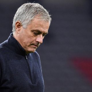 José Mourinho cultiva y transporta comida durante COVID-19