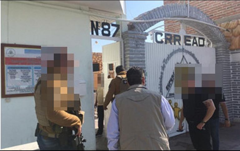 Los agentes investigadores realizaron una serie de diligencias al interior del establecimiento denominado CRRED A.C. ubicado en la colonia La Estancia de Cuitzeo, en Poncitlán.TWITTER/@FiscaliaJal