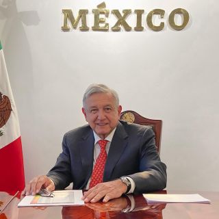 AMLO pide estar pendiente de "La Vespertina"; explicarán créditos