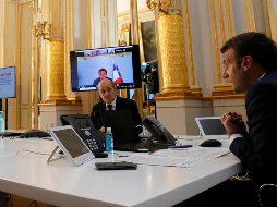 El presidente francés, Emmanuel Macron, participa en la videoconferencia sobre las acciones a tomar contra el coronavirus. AP/C. Ena
