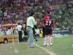 Ricardo Antonio La Volpe. Director Técnico del Atlas. Durante el Partido del Atlas vs. Cruz Azul. 30 de Mayo de 1999. EL INFORMADOR/Archivo