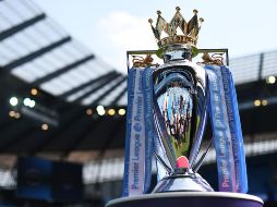 Los partidos se disputarían a puerta cerrada, con un máximo de 400 personas en cada estadio seleccionando, incluyendo a los periodistas si estos se someten antes a la prueba del coronavirus y dan negativo. TWITTER / @premierleague