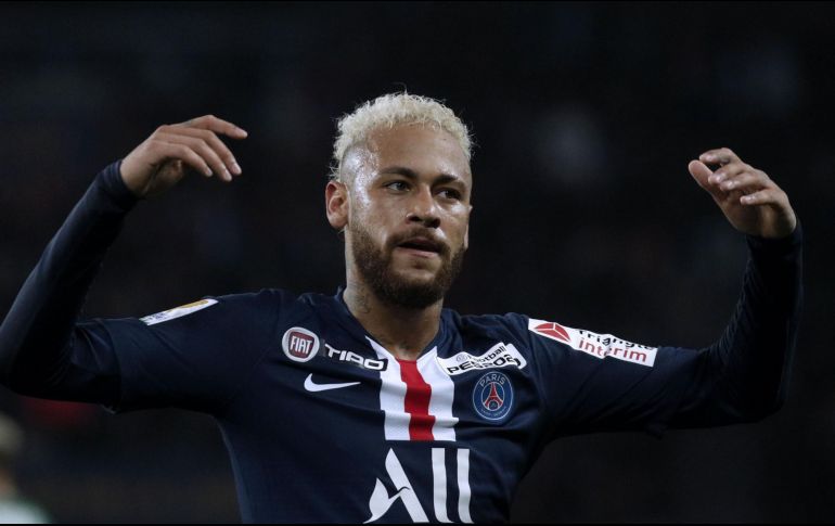 Wagner Ribeiro, exagente del brasileño Neymar Jr., reveló este sábado que el presidente del Real Madrid, Florentino Pérez, sostuvo reuniones el año pasado para fichar al jugador y hasta la fecha desea hacerlo. EFE / ARCHIVO