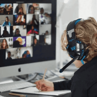 ¿Por qué las videollamadas agotan tu energía?