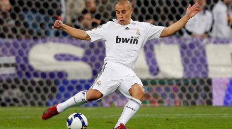 Cannavaro jugó con el conjunto ''merengue'' de 2006 a 2009, lapso en el que levantó dos títulos de la Liga de España y una Supercopa española, por lo que fue un ciclo muy fructífero para su carrera. ESPECIAL / realmadrid.com