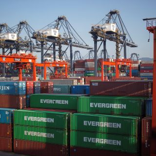 México registra superávit comercial de tres mil 392 MDD en marzo