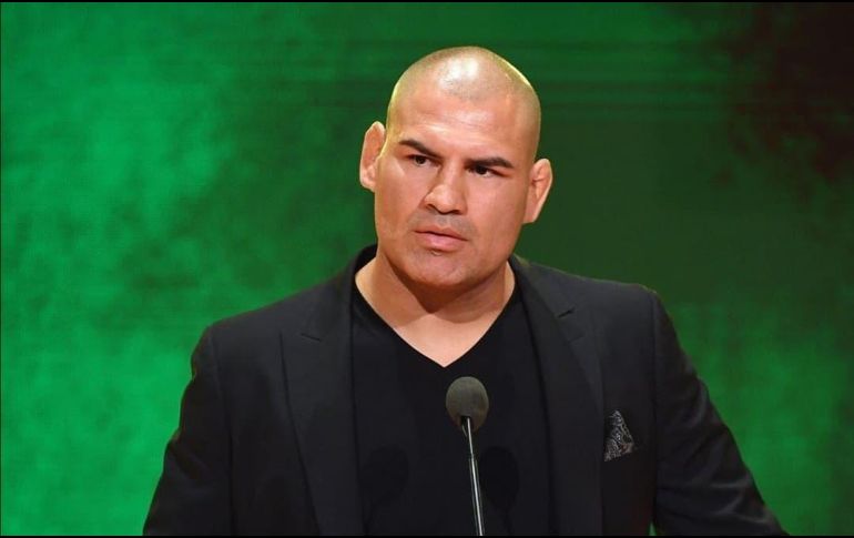 El mexicano llegó a la máxima empresa luchística para la revancha que nunca se pudo dar en UFC ante Brock Lesnar. TWITTER / @WWE