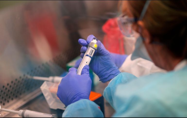 La comunidad de inteligencia tuvo la tarea de examinar si el virus que causó la pandemia surgió accidentalmente de un laboratorio en Beijing. AP / ARCHIVO