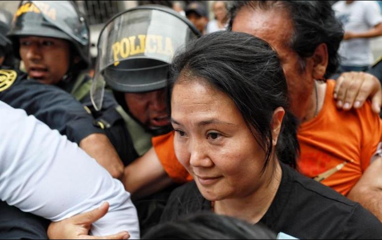 La resolución establece que Fujimori deberá pagar una garantía económica de 70 mil soles en un plazo máximo de cinco días hábiles. EFE/J. Ponce