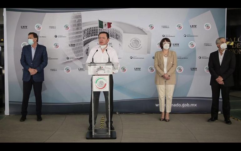 El 20 de abril, el exsecretario de Gobernación estuvo en el salón de plenos del Senado, cuando se aprobó la Ley de Amnistía, y tuvo contacto con todos sus homólogos asistentes también a esa sesión. TWITTER/osoriochong