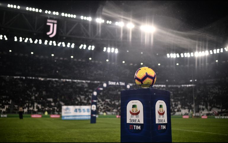 En lo que determinan una solución, los clubes aceptaron regresar a puerta cerrada. Se espera que en junio estén en los campos de futbol para reanudar el torneo. AFP / ARCHIVO