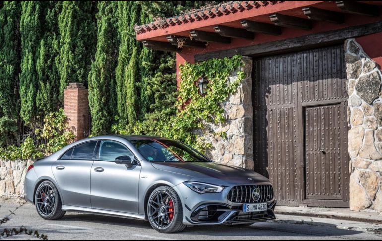 Mercedes-Benz hace un arribo poderoso