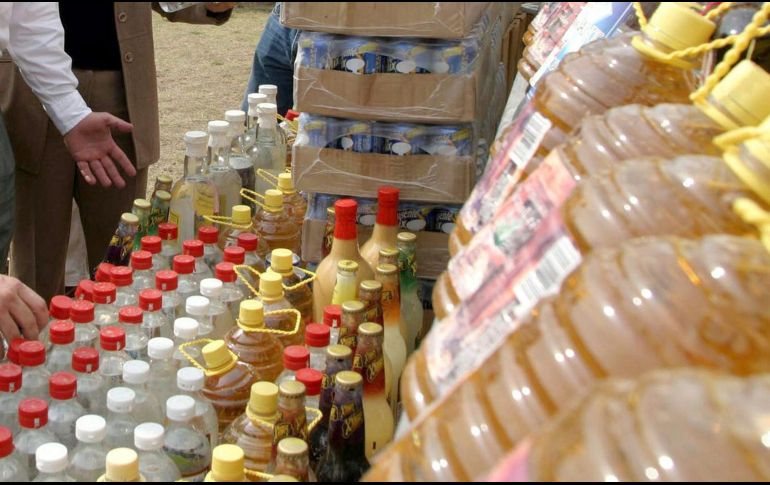 De los 76 afectados por la ingesta de metanol, siete son mujeres y 69 hombres. EL INFORMADOR/ARCHIVO