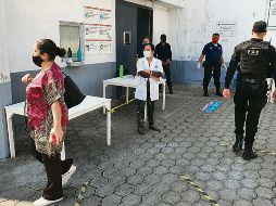 Un puesto de desinfección para los visitantes a Puente Grande. EL INFORMADOR / G. Gallo