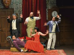 “La obra que sale mal”. El elenco de esta puesta en escena lanza el programa “Actualmente hoy”. CORTESÍA