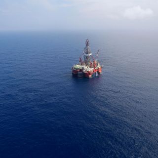 Repsol descubre petróleo en dos pozos en aguas profundas de México