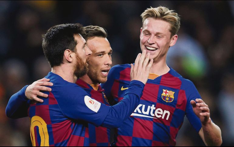 OPTIMISMO. El Barcelona (foto) era el líder antes del paro de actividades. EFE