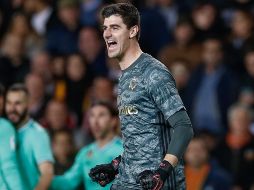 ''En Inglaterra todavía podría comprender que declaren campeón al Liverpool, porque tienen una ventaja de 25 puntos'', dice el arquero belga. TWITTER / @realmadrid