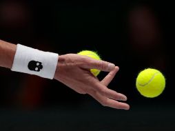 La orientación incluye a los jugadores que permanecen al menos dos metros entre sí y ningún otro contacto físico. AP / ARCHIVO