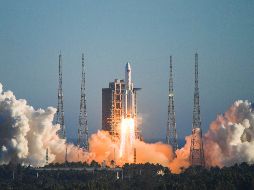 La nave no tripulada y su cápsula de regreso fueron lanzadas a bordo de un cohete Larga Marcha 5B. Xinhua / P. Xiaox u