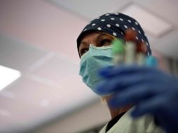 Beijing advierte que no permitirán la entrada a su país con la intención de rastrear el origen del patógeno mientras la pandemia continúa. AFP / T. Fabi