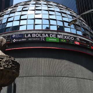 Bolsa de México pierde un 0.64% y cierra por debajo de los 50 mil puntos