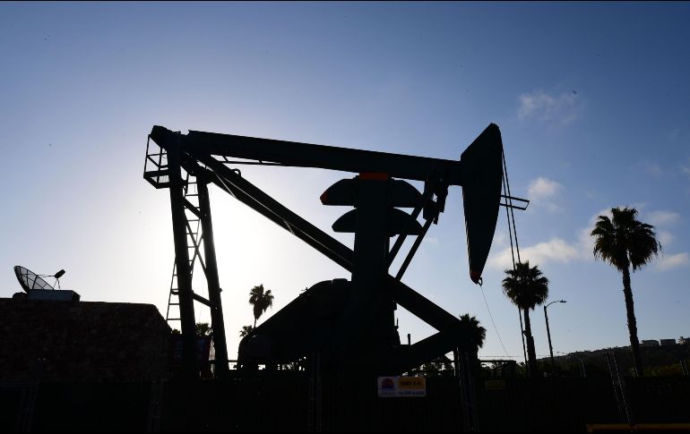 Las petroleras pueden representar una carga adicional para los gobiernos ante la caída de los petroprecios. AFP/ARCHIVO