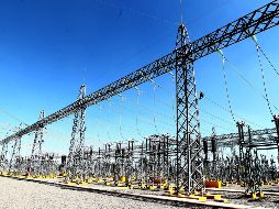 El Gobierno mexicano pretende garantizar el abasto eléctrico durante la emergencia del coronavirus, sin embargo, la Cofece señaló la falta de claridad del acuerdo. EL INFORMADOR/Archivo