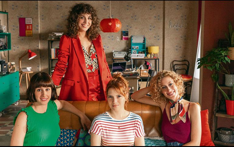 “Valeria”. La protagonista, interpretada por Diana Gómez (al centro), es acompañada por sus amigas durante un viaje único. CORTESÍA