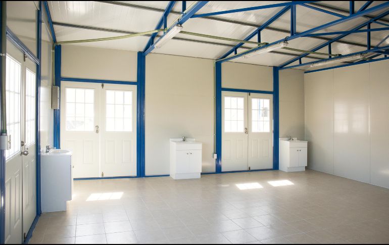 La unidad de salud para el INER se realizó en una superficie de 132 metros cuadrados, a partir de módulos de acero y poliestireno, y cuenta con instalaciones eléctricas e hidráulicas. ESPECIAL