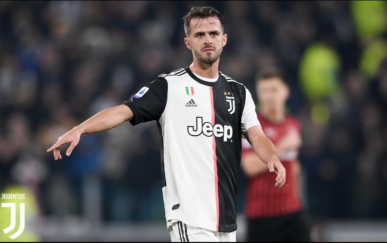 Pjanic fichó por el Juventus en el verano de 2016 por 40 millones de euros y conquistó cuatro títulos ligueros en Turín, disputando 166 partidos y marcando 22 goles. TWITTER / @juventusfc