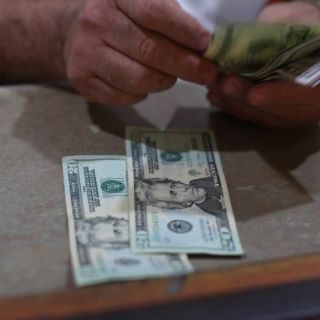 El peso mexicano cierra la semana favorecido por el optimismo global