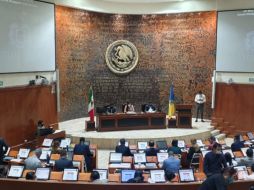 Los decretos son aprobados con los votos de oposición de los legisladores de Morena. EL INFORMADOR/ S. Blanco