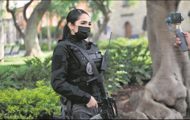 Tiempo libre. Las madres policías recomiendan siempre brindar parte de la agenda a cuidar y platicar con los hijos. ESPECIAL