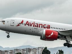 Ante el cierre de los cielos decretado en Colombia para contener la propagación del coronavirus, Avianca suspendió en marzo temporalmente el 100% de sus vuelos comerciales. AFP/ARCHIVO